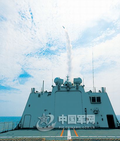 發(fā)射對空導彈。