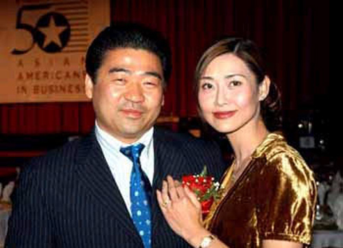 王寶強(qiáng)娶校花選美冠軍戀諧星 絕色女星嫁丑男(組圖)