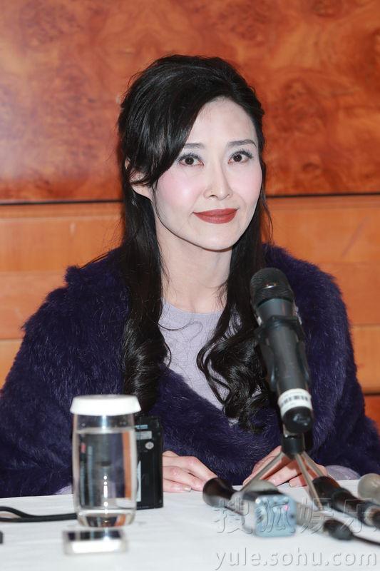 葉玉卿開記者招待會澄清沒破產