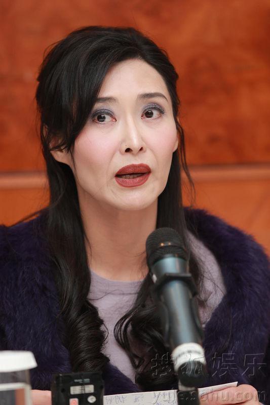葉玉卿開記者招待會澄清沒破產