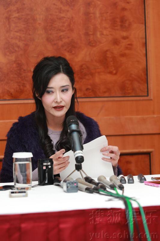 葉玉卿開記者招待會澄清沒破產