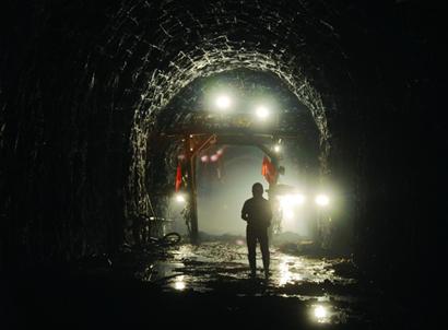 我市開始進入地鐵建設的高潮期 3號、2號線都已開工建設 1號、4號、6號線也將陸續開工