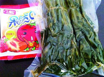 點心過期咋處理？賣到農村小賣部！