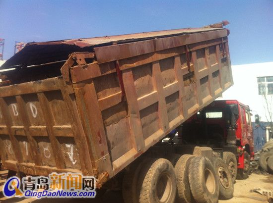 首發:擅加擋板17輛違法大貨遭斬首